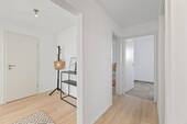 Flur - Etagenwohnung mit 89,50 m&sup2; in Böblingen zum Kaufen