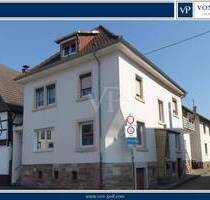 Zweifamilienhaus mit Nebengebäude in Gaggenau-Hörden