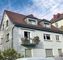 Frei & hell! 3 ½-Zi-Whg. in Halbhöhenlage, mod. TL-Bad, 1. OG, Parkett, EBK, Garage - Stuttgart Feuerbach