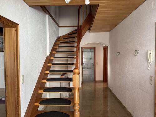 Flur - Einfamilienhaus mit 132,30 m&sup2; in Bergatreute zum Kaufen