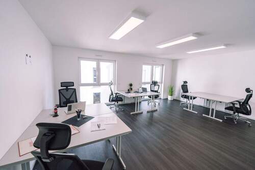 Schreibtischplätze 1 - Barrierefreies Office Studio in Koblenz - 4 feste Arbeitsplätze, All-Inclusive