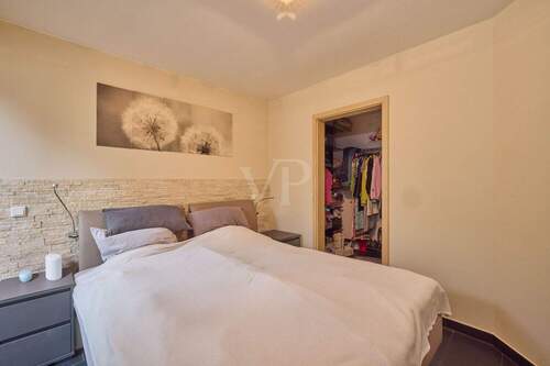 Schlafzimmer mit Ankleide - 