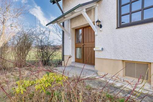 Eingang - 4 Zimmer Einfamilienhaus zum Kaufen in Gessertshausen