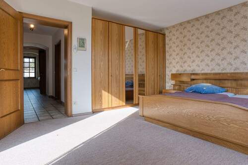 Elternschlafzimmer - 4 Zimmer Einfamilienhaus in Gessertshausen