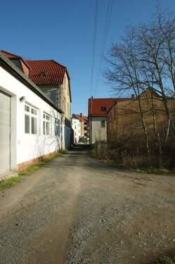 Zufahrt auf das Grundstück - 