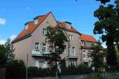 Hausansicht - Sonnige, ruhige Dachgeschosswohnung in Treptow-Köpenick