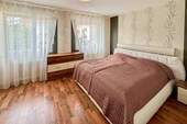 Schlafzimmer 1.OG - 