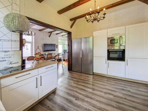 Küche Hauptwohnung - 