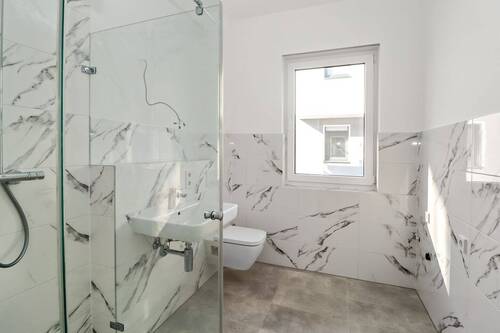 Bad - 2 Zimmer Etagenwohnung zum Kaufen in Berlin