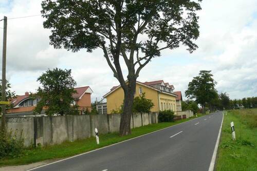 Lage an der Straße - 