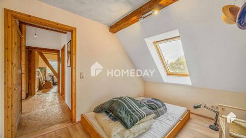 1. OG Schlafzimmer 1 2 - 