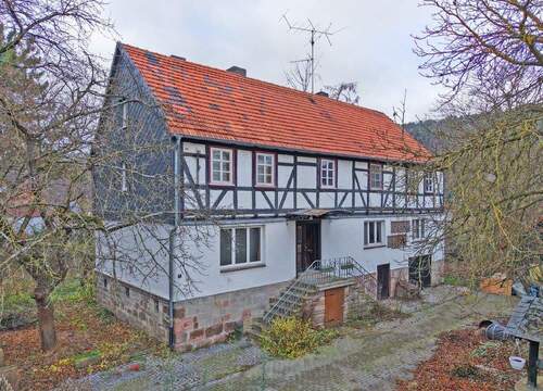 Bild2 - 7 Zimmer Einfamilienhaus zum Kaufen in Guxhagen