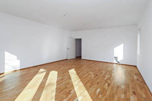 Wohnzimmer / Küche - 3 Zimmer Etagenwohnung zum Kaufen in Berlin