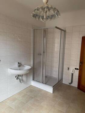 Dusche - Mehrfamilienhaus, Wohnhaus mit 146,00 m&sup2; in Georgenthal zum Kaufen