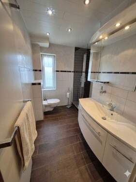 Badezimmer 1. OG - 2 - 