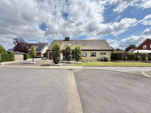 Hausansicht - Mehrfamilienhaus, Wohnhaus mit 191,00 m&sup2; in Ennigerloh zum Kaufen