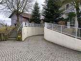 Zufahrt Tiefgarage - Etagenwohnung mit 74,70 m&sup2; in Bad Griesbach im Rottal zur Miete