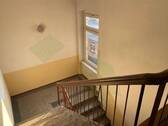 Treppenhaus - 1 Zimmer Etagenwohnung zur Miete in Halle (Saale)