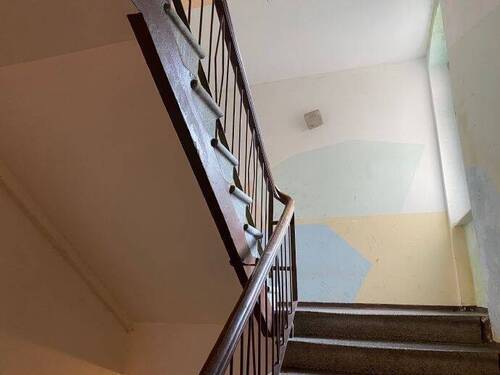 Treppenhaus - 1 Zimmer Etagenwohnung in Halle (Saale)