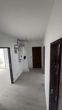 Flur - Freundliche 3 ZKB-Wohnung in Ludwigshafen-Mitte