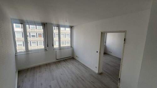Schlafzimmer 1 - Etagenwohnung mit 68,00 m&sup2; in Ludwigshafen am Rhein zur Miete