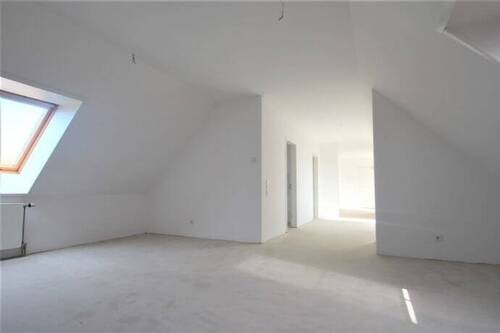 600_7C6FD12BBC964FB5827790504BCCA33B.jpg - 