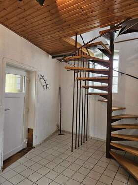 Treppenhaus/Flur/Nebenhaus - 
