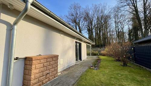 Seitenansicht - Bungalow mit 124,00 m&sup2; in Bad Bevensen zum Kaufen