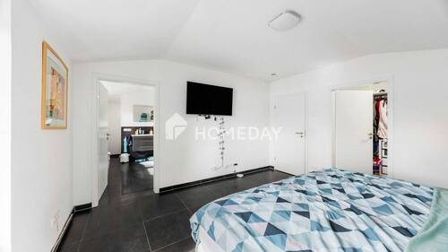 1. OG Schlafzimmer 2 - 