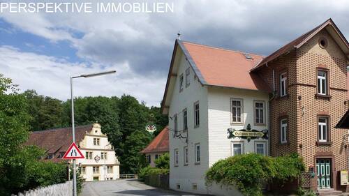 Aussenansicht - Die Grafenfamilie als Nachbarn - historisches Anwesen mit Gasthaus & Industriehallen in Top-Lage