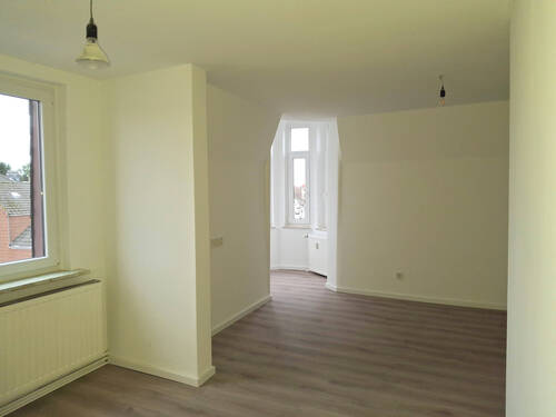 Wohnzimmer - 3 Zimmer Etagenwohnung zur Miete in Bremerhaven