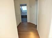 Flur mit Holzboden - 