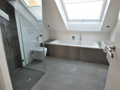 Modernes Badezimmer Dach - 