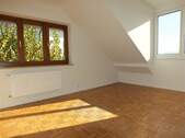 Helles Dachgeschosszimmer - 