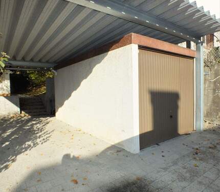 Carport und Garage - 