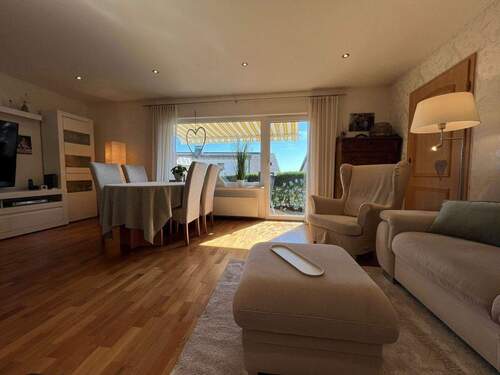 Wohnzimmer mit Terrasse - 