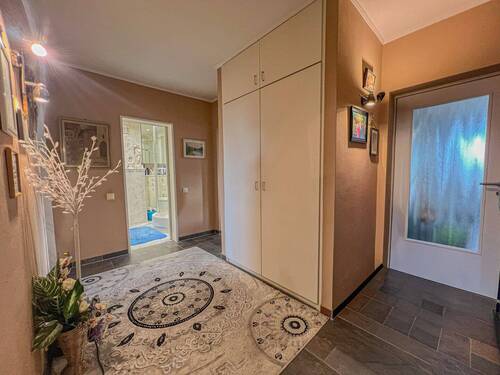 Flur.jpg - 3 Zimmer Etagenwohnung zum Kaufen in Frankfurt am Main