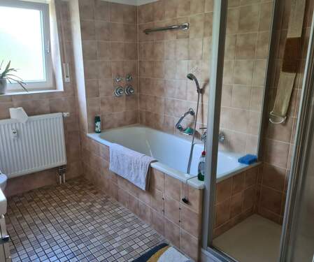 Helles Badezimmer - 