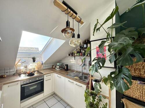 Küche mit Einbauküche - 