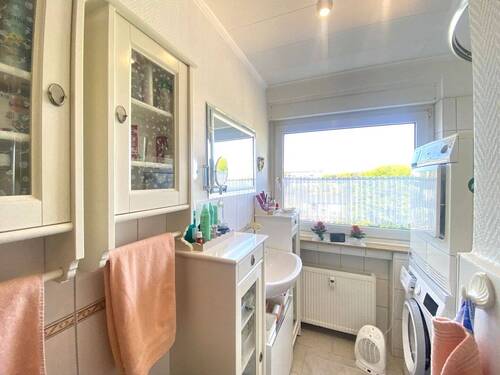 Bad Typ 4-Zimmer-Wohnung - 