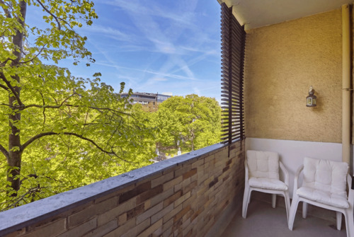 Blick ins Grüne und Richtung City-West - 