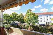 Ausblick Balkon - Vermietet - 3 Zimmer mit Balkon in ruhiger Lage