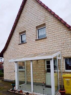 Geschützter Hauseingang - 3 Zimmer Einfamilienhaus in Lauta