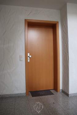 Eingang - 3 Zimmer Etagenwohnung zum Kaufen in Bietigheim-Bissingen