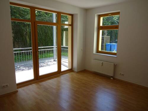 helles Wohnzimmer - Etagenwohnung mit 35,60 m&sup2; in Kirchberg zur Miete