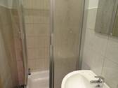 Bad mit Dusche - 