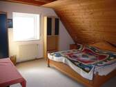 Kinderzimmer 3 (OG) - 