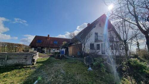 Rückansicht - Einfamilienhaus mit 223,00 m&sup2; in Geroda zum Kaufen