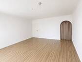 Wohnzimmer - Etagenwohnung mit 68,50 m&sup2; in München zum Kaufen