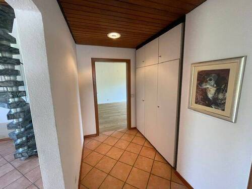 Flur.jpeg - Bungalow mit 126,00 m&sup2; in Langenhagen zum Kaufen